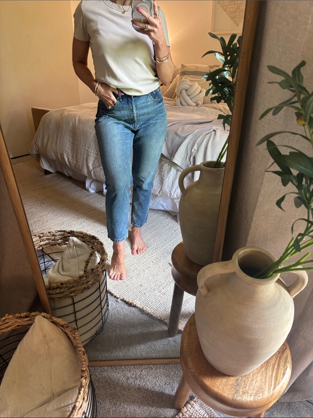Everlane Women's Curvy 90’s Cheeky Straight Jean Organic Cotton - Picture 3 of 5